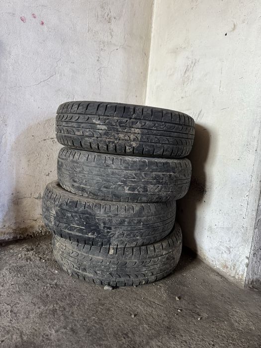 Шины лето R13 в хорошем состоянии