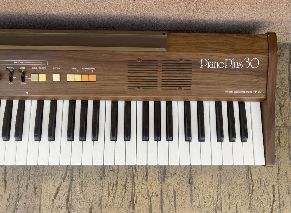 Roland HP-30 Piano Plus30