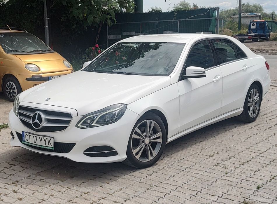 MERCEDES-BENZ E-Class
