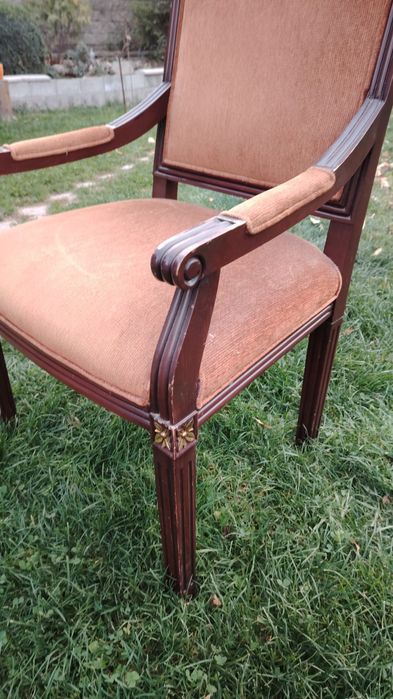 Стул - кресло, деревянный