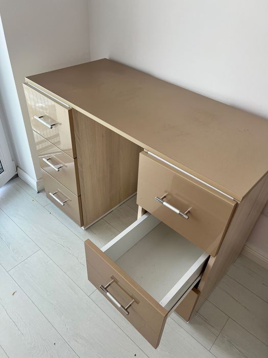 Birou si scaun Ikea