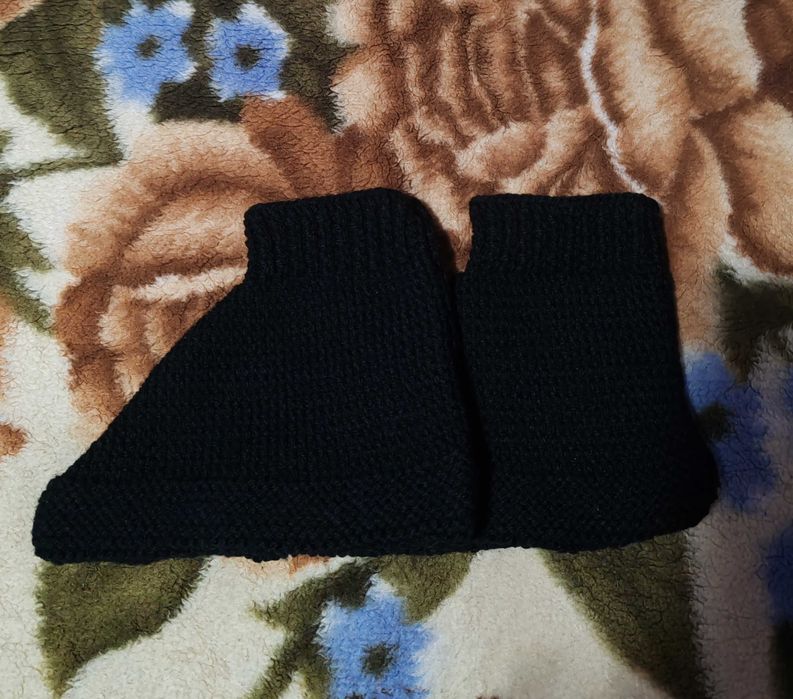 Vând șosete din acril