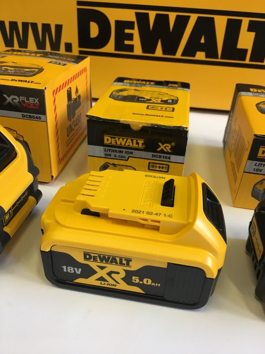 DeWALT Батерия 6/5/4/3/2Ah / Зарядно DCB118 / DCB116 / DCB115 / DCB112