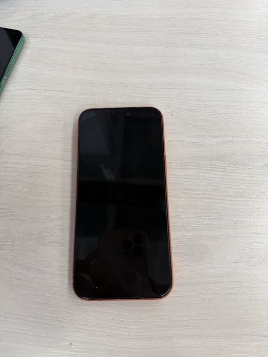 Iphone 17 pro max на гарантии