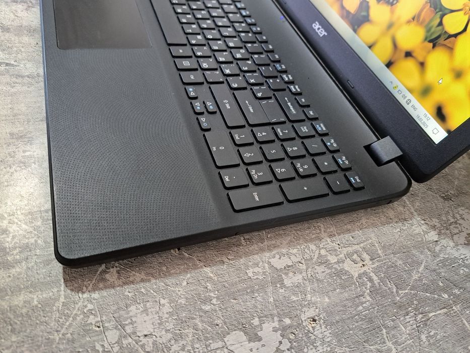 Продам ноутбук ACER Aspire EX-2519  (идеал)