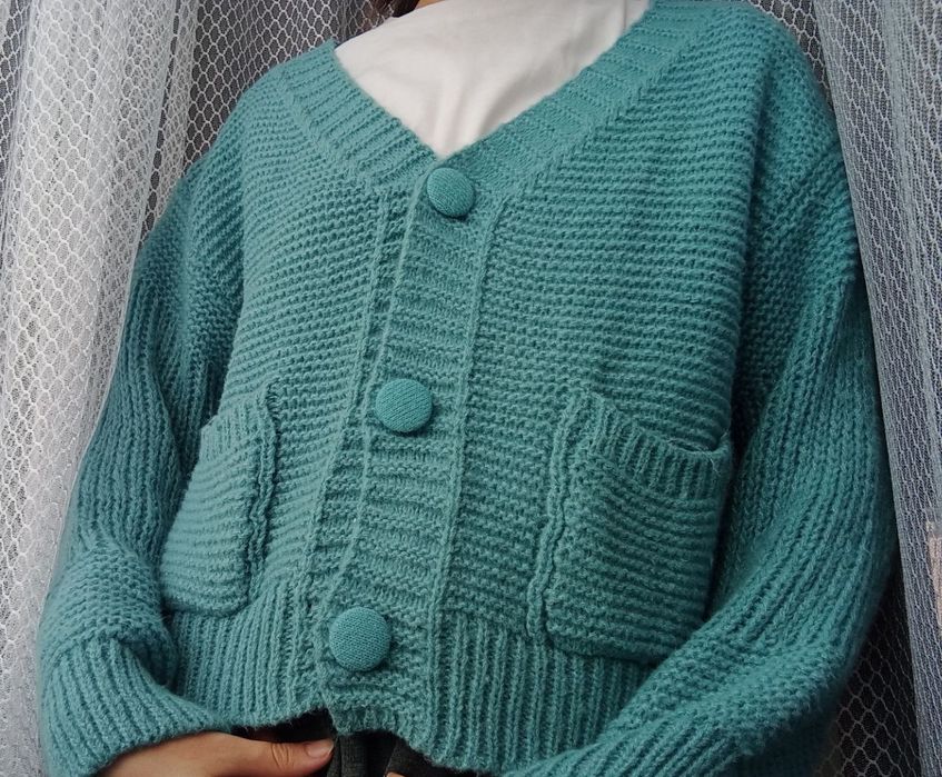 2 кардигана. хорошего качества.