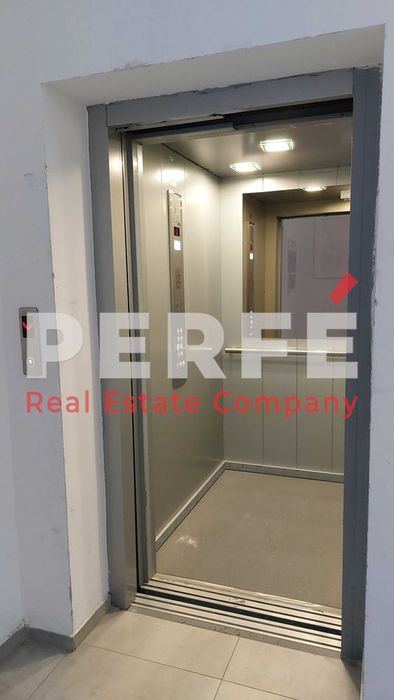 Продава се Тристаен апартамент в Бургас, Славейков - 115 кв.м за 2279 €/кв.м - Снимка #9