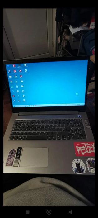 Laptop Lenovo IdeaPad I3 folosit