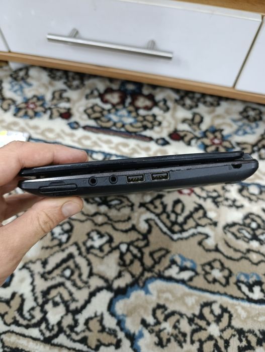 Нет бук и ноутбук acer. Toshiba