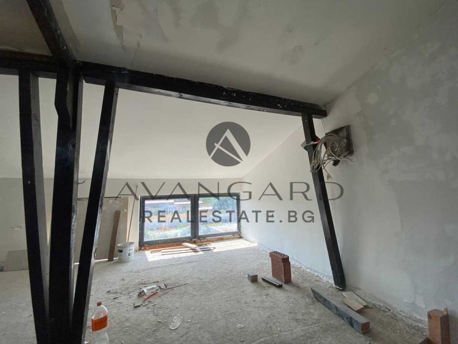 Продава се Къща в с. Костиево, Област Пловдив - 450 кв.м за 563 €/кв.м - Снимка #3