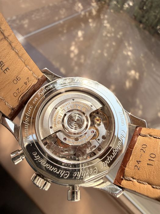 Breitling Navitimer 46 mm bezel rose gold 18 k inhouse B01