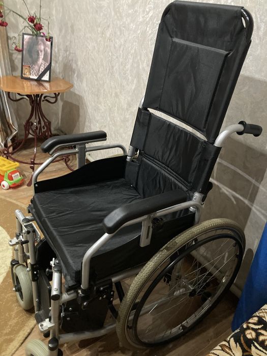 Инвадидная коляска
