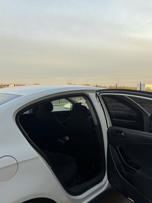 Продается Volkswagen Passat B6 2007 года