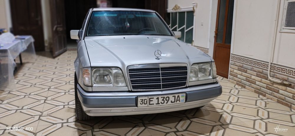 СРОЧНО! Продаётся Mersedes Benz 124