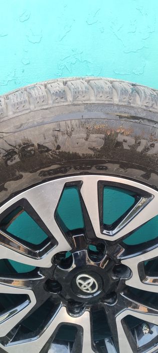 Балон с дисками от Тойоты Прадо 150