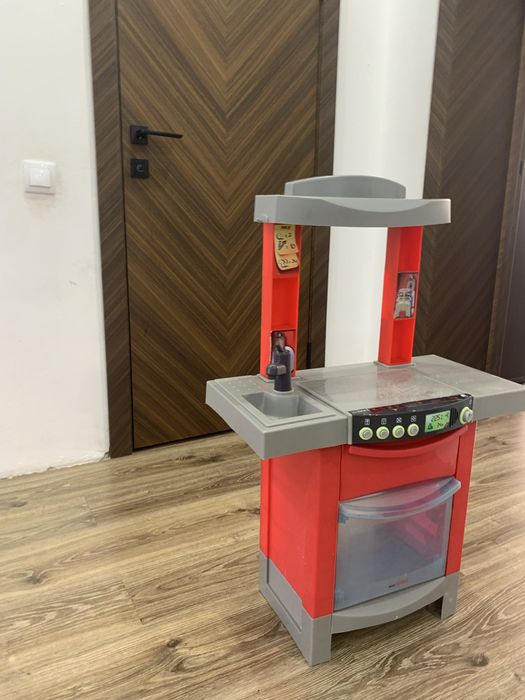 Продам детскую кухню !