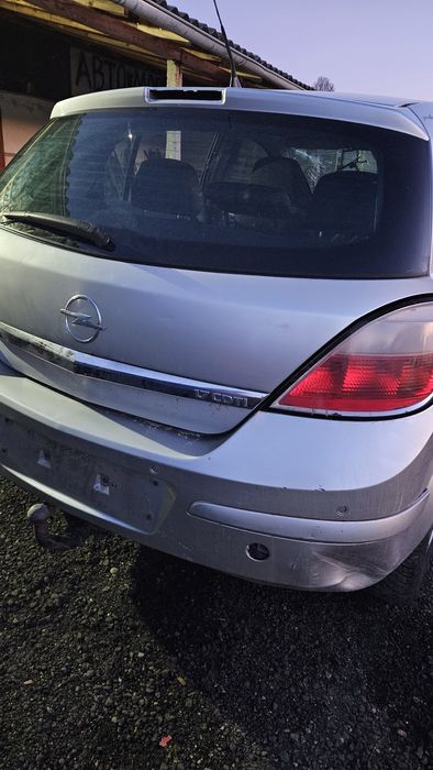 Opel Astra H - 1.7 cdti на части