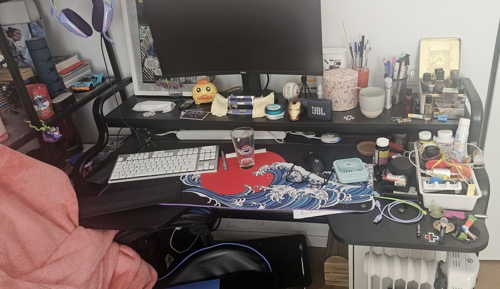 Birou  Gaming/Copii IKEA FREDDE – Stare Excelentă – Foarte Încăpător
