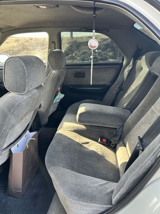 Nissan Skyline R33 седан