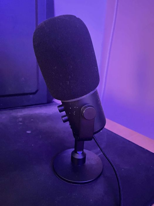 Razer Seiren Elite Microphone - Black / Razer Seiren Elite Микрофон