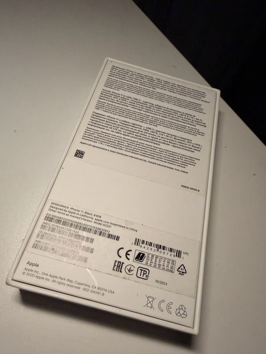 Oferta Limitata iPhone 11 Negru 64GB