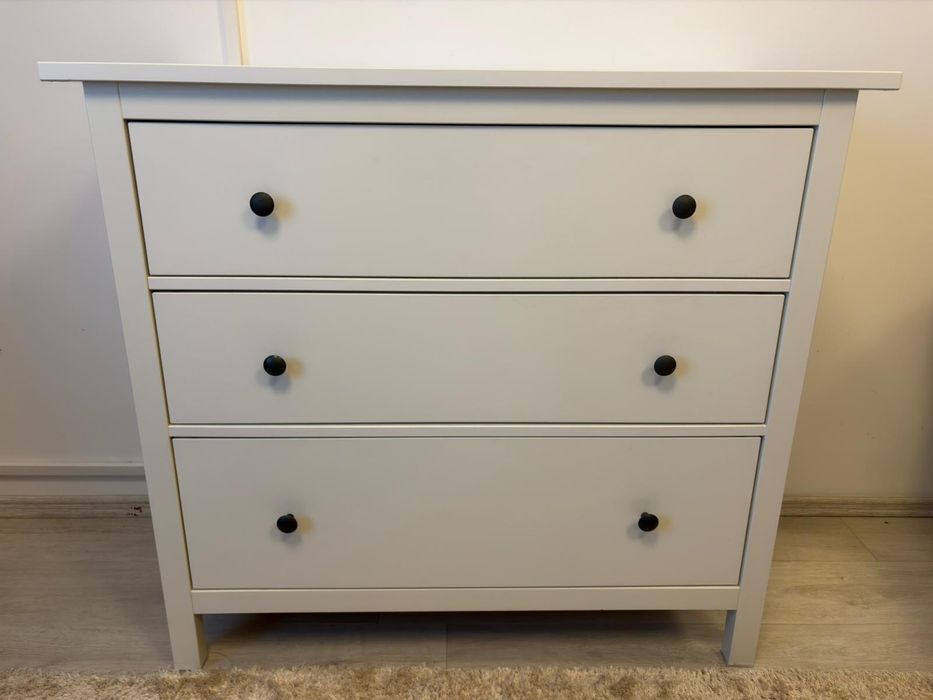 Comoda Hemnes Ikea