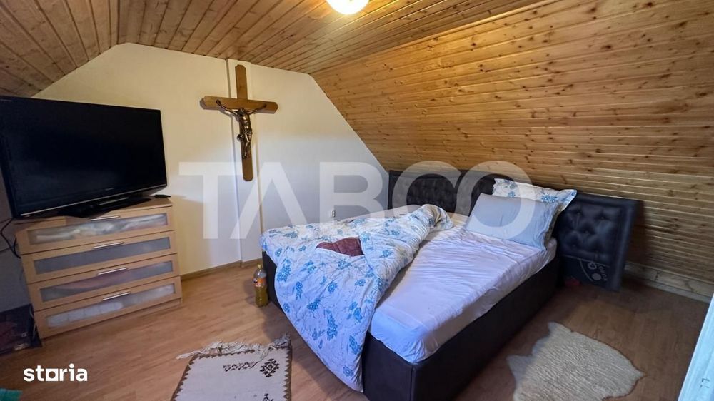 Apartament de vanzare 3 camere la casa si pivnita Selimbar Sibiu — fotografia 2