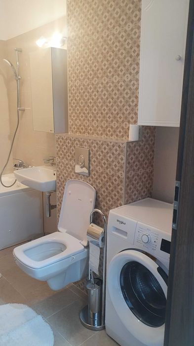 Inchiriez apartament 2 camere
