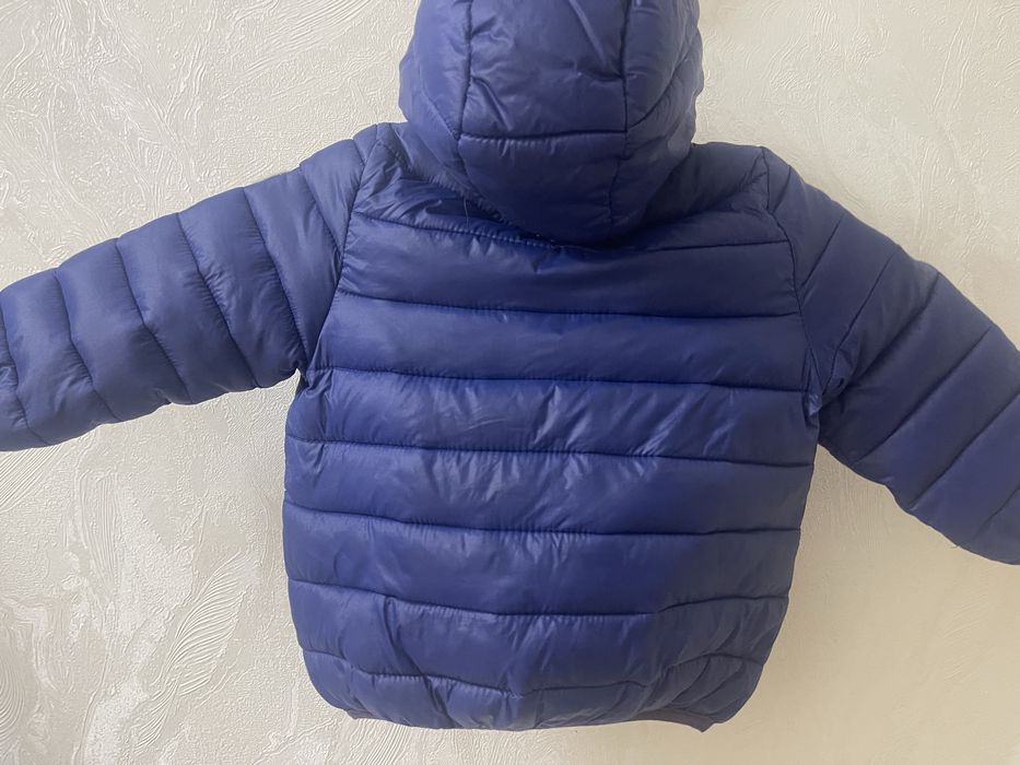 Продам курточку осеннюю размер 74