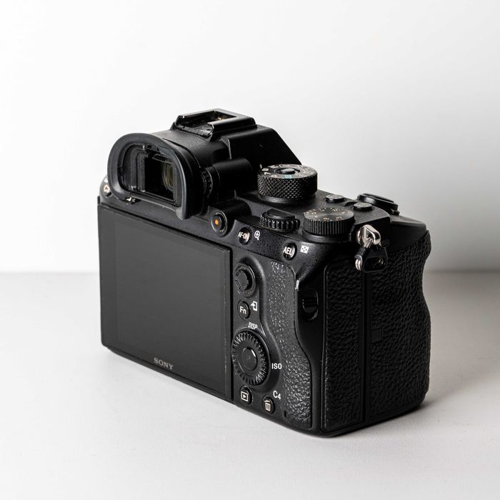 Sony A7R III тяло