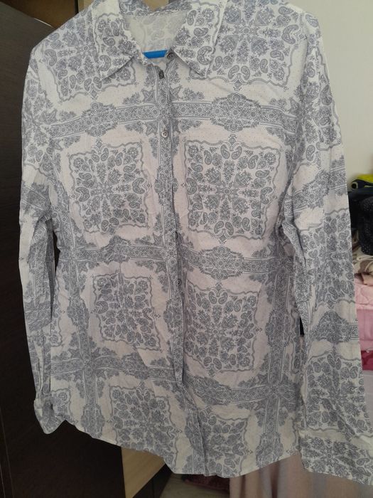 Lot  3 cămasi damă M-L.