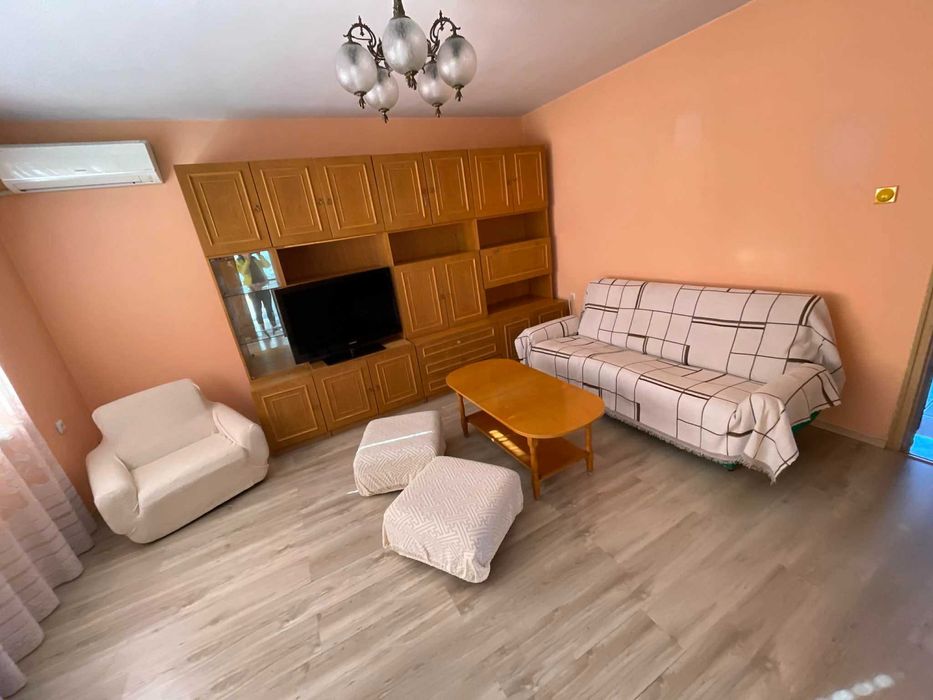 Дава се под наем Тристаен апартамент в Ловеч, Вароша - 100 кв.м за 353.94 € - Снимка #5