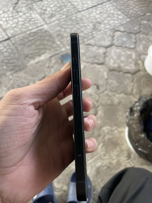 Продается iPhone 16 на 128 ГБ