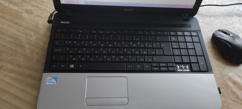 Лаптоп Acer aspire e1-531