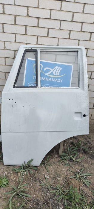 Продам  дверь левая КамАЗ