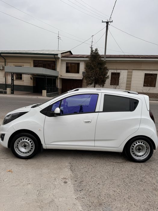 15 sery cobilt qoqon sotiladi  2 ta balon tiwi pasro 2 tasi yaxw 2