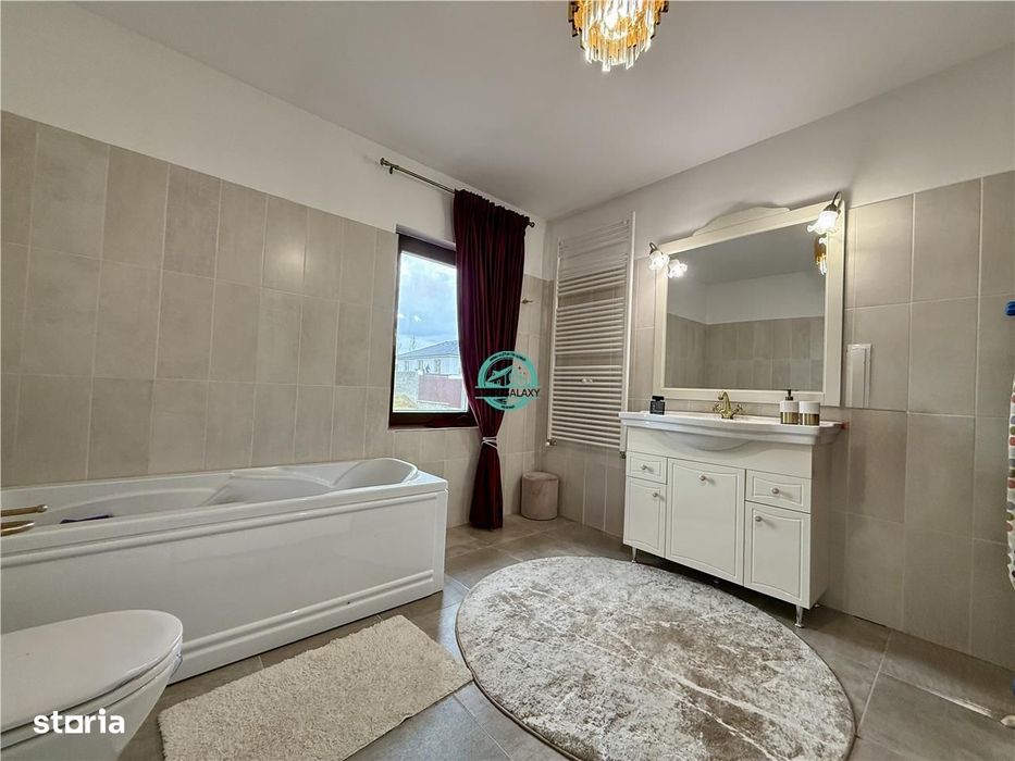 Casa cu 4 camere de vanzare, moderna, teren 577 mp, in Unirii