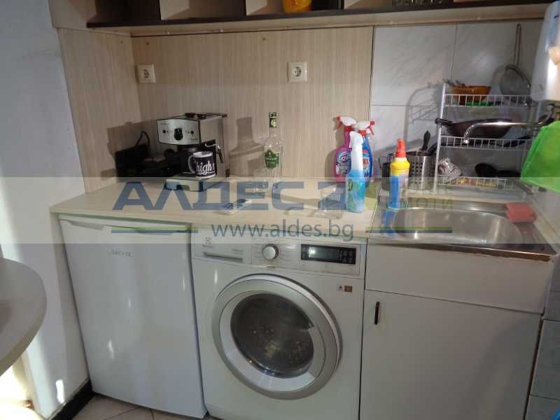 Дава се под наем Двустаен апартамент в София, Център - 65 кв.м за 648.21 € - Снимка #3