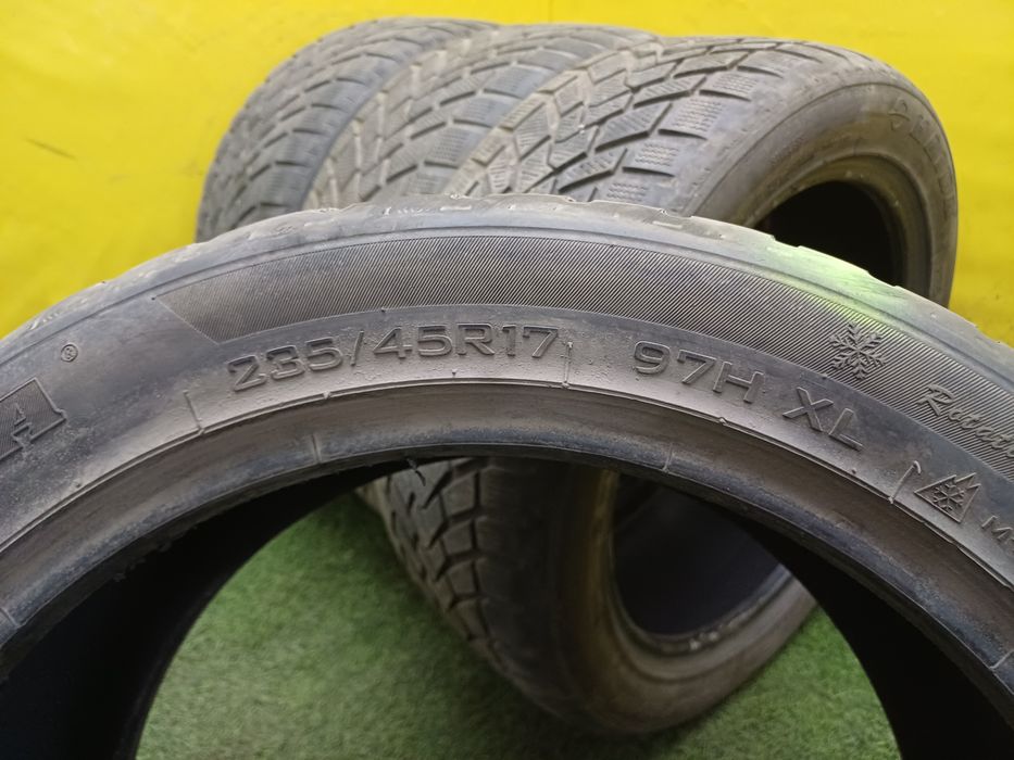 Шины 235/45 R17 Haida комплект.