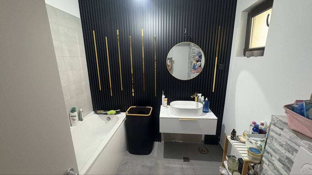 Apartament cu 3 camere