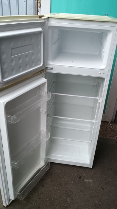 Frigider cu 2 uși Candy.Asigur Transport
