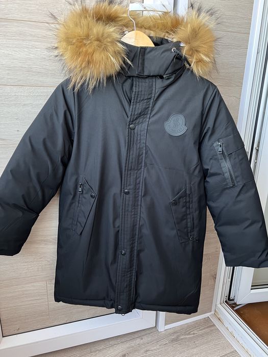 Продам зимнию парку на мальчика