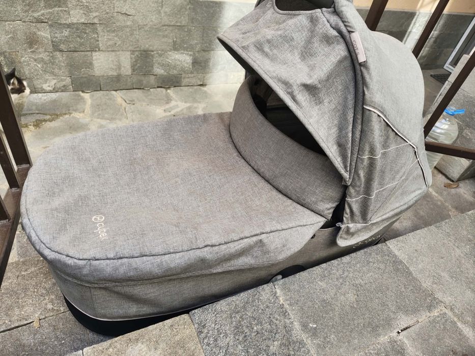 Cybex Cot S кош за новородено с адаптери