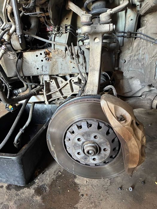 Fuzata fuzete etrier fata stanga dreapta Audi Q7 4M 2015-2019