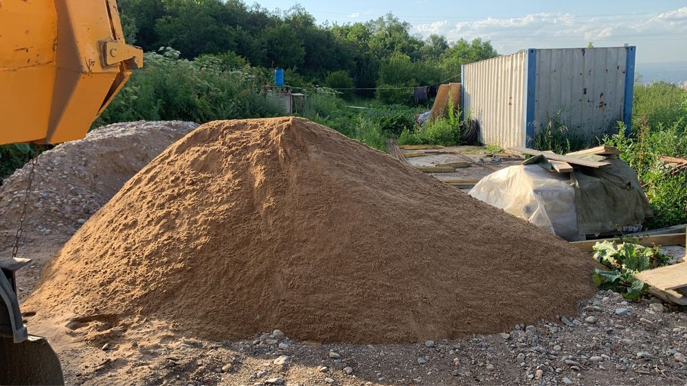 Песок, чернозем, глина,