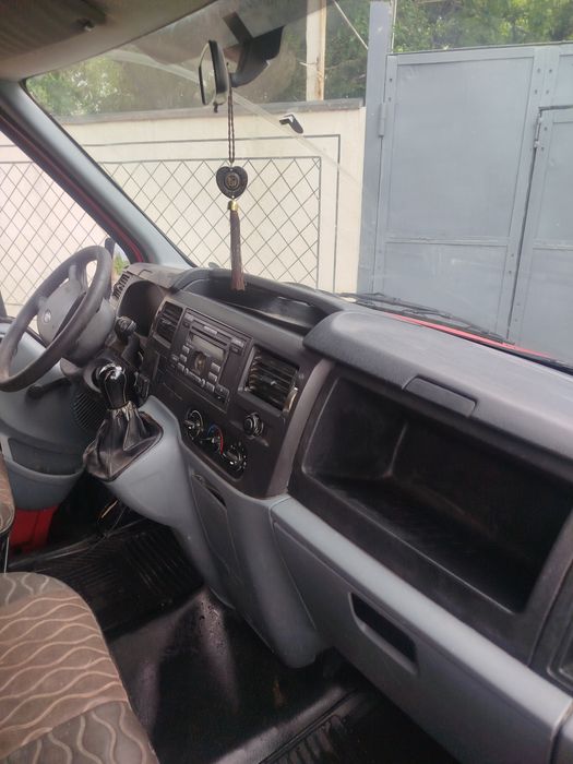 Ford tranzit sotiladi