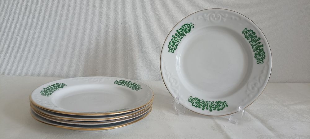 Продам тарелки б/у