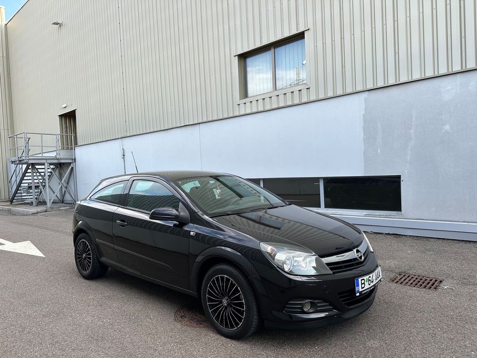 Vand opel astra GTC 1.6 benzina an 2007 km 123.000 mii reali