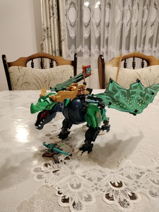 Lego Ninjago dragonul legendar Al Lui Lloyd