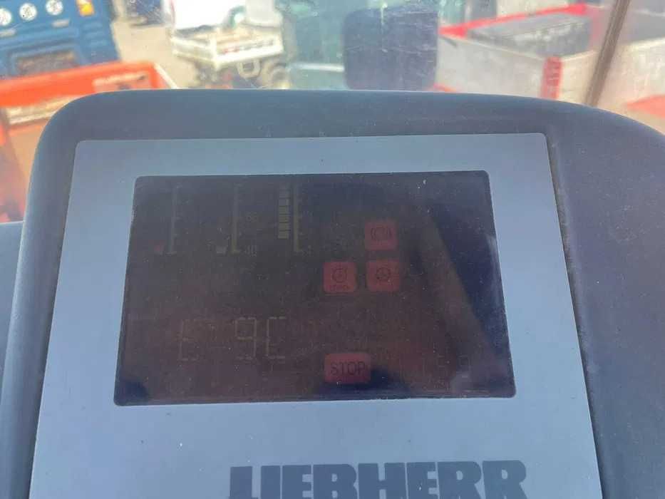 Dezmembrez Incarcator frontal Liebherr 544